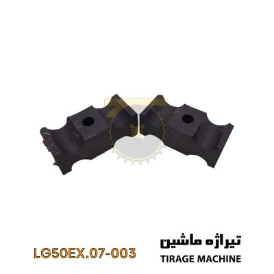 تصویر قاب لاستیکی محافظ شیلنگ روغن کمرشکن لودر ۵ تن – محصول ایرانی مقاوم در برابر سایش و مناسب استفاده در مفصل‌های متحرک کمرشکن.